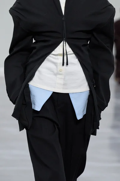 Look 36